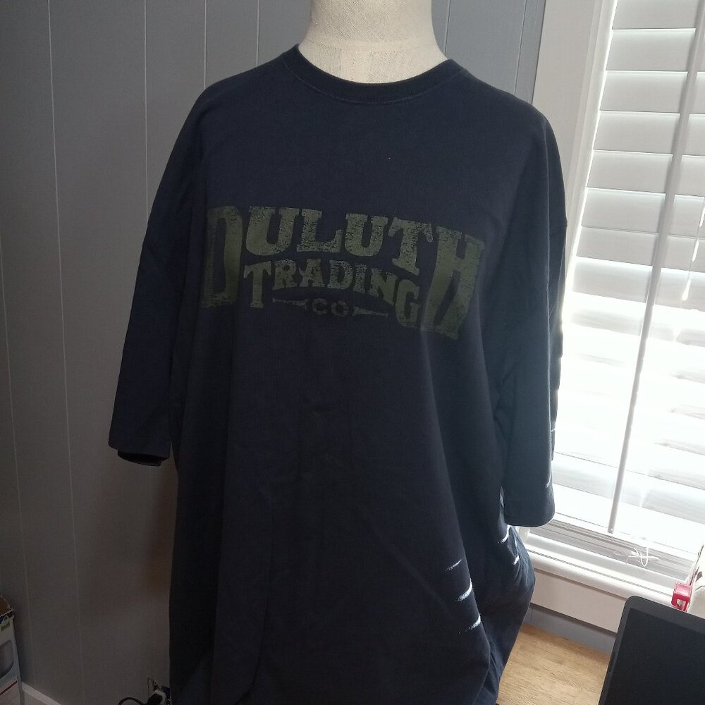 Duluth Trading Co Longtail T men's size XL Navy blue short sleeve T shirt.  T1